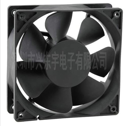 【雙滾珠交流風(fēng)扇】細(xì)心清理，專心制造！
